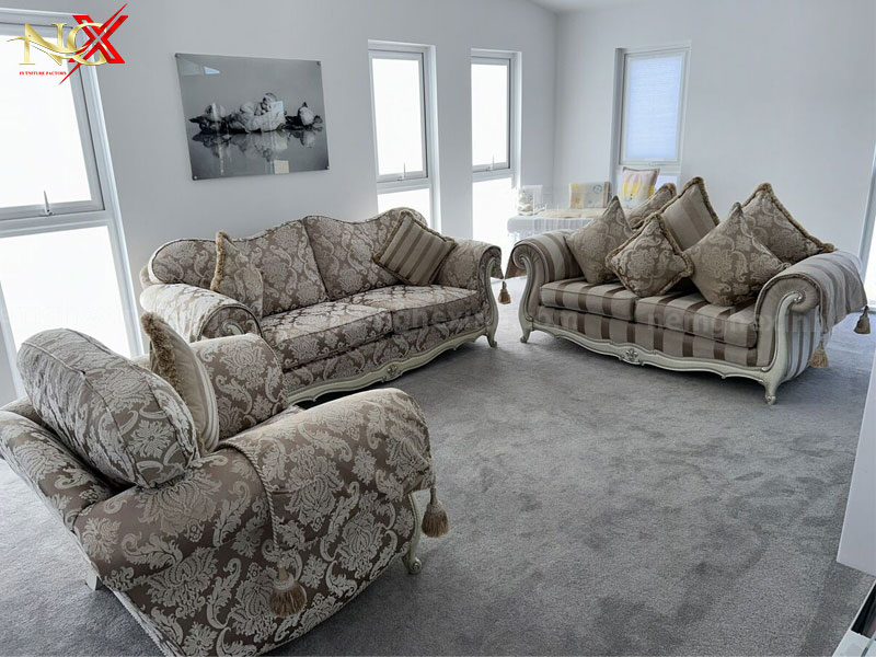 Sofa tay vịn cuộn kiểu Anh cổ điển