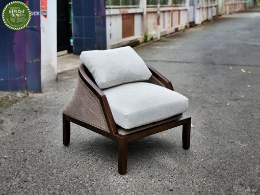 Ghế ARMCHAIR AMC019 thiết kế dựa trên phong cách cổ điển